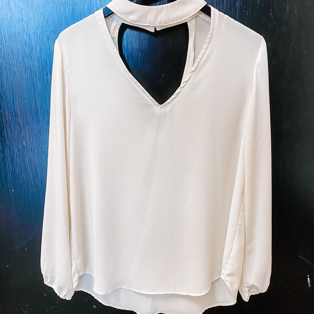 Keyhole Top